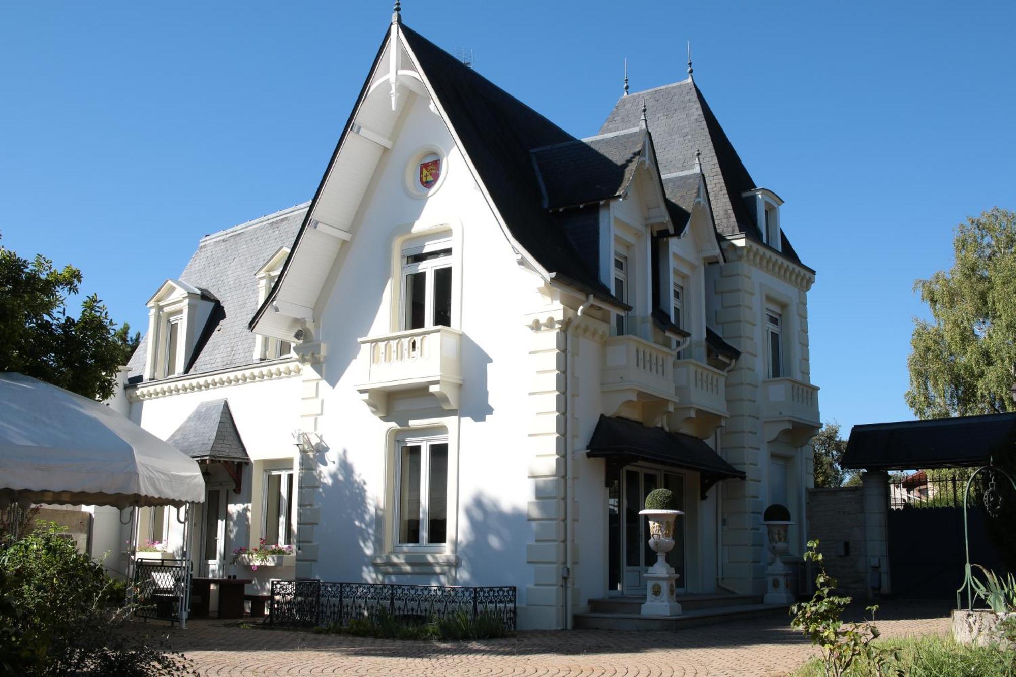 Le Moulin Du Landion Hotel Et Spa Dolancourt Exterior photo